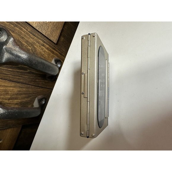 Sony Walkman WM-10 Vintage Cassette Player / Parts Repair / Made in Japan - Picture 12 of 13